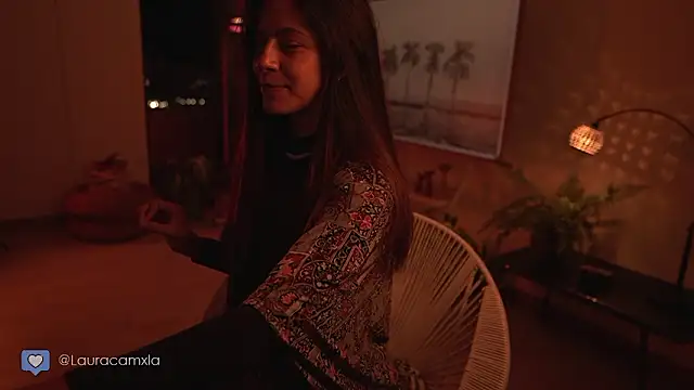 غرفة دردشة Colouristic المباشرة