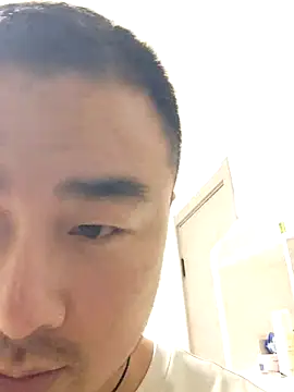 guozuo 在線直播表演