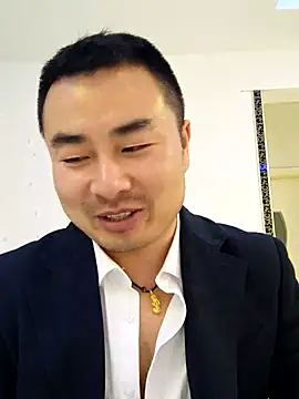 guozuo 在線直播表演