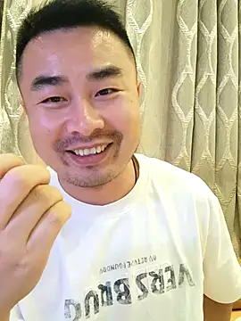 guozuo webcam show