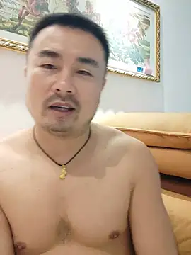 guozuo 在線直播表演