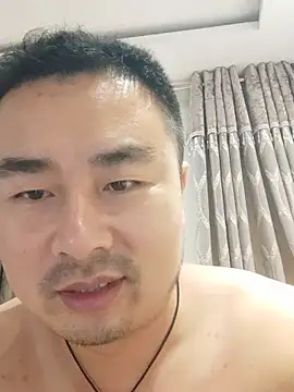 guozuo 在線直播表演