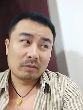 guozuo Adlı Modelin Web Kamerası Şovu