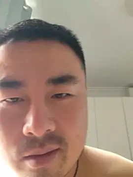 guozuo 在線直播表演
