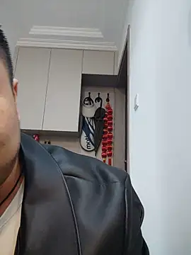 guozuo: διαδικτυακό σόου στην κάμερα