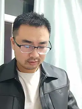 guozuo Шоу с уебкамера