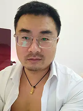 guozuo 在線直播表演