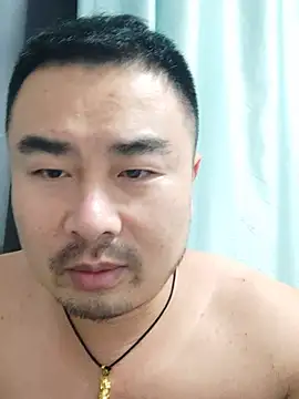 guozuo 在線直播表演
