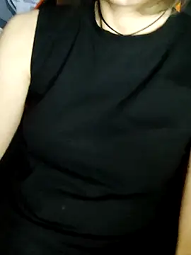 Aashikalaa's Live XXX Chat