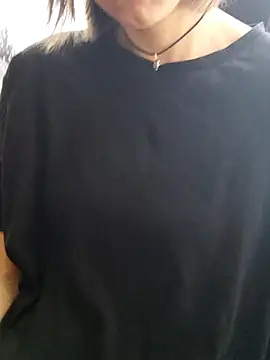 Aashikalaa 现场聊天室
