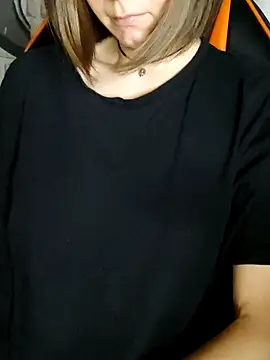 Sala de chat en directo de Aashikalaa