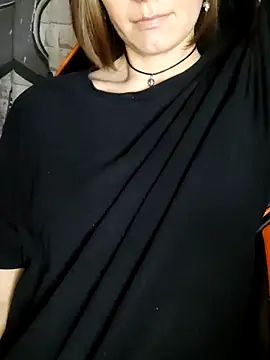 Živá chatovací místnost Aashikalaa