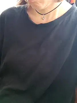 Sala de chat en directo de Aashikalaa