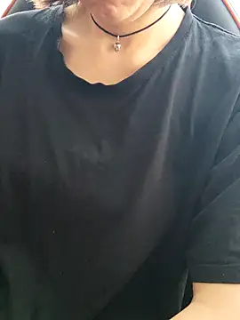 Aashikalaa 现场聊天室