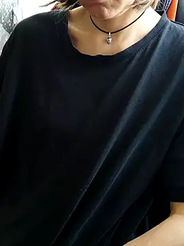 Živá chatovací místnost Aashikalaa