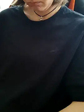 Sala de chat en directo de Aashikalaa