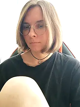Živá chatovací místnost Aashikalaa
