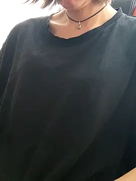 חדר צ'אט בשידור חי של Aashikalaa