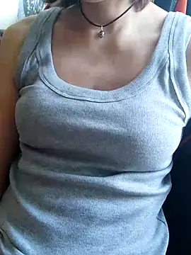 Aashikalaa's Live XXX Chat