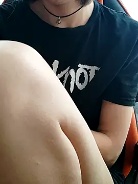 Aashikalaa's Live XXX Chat