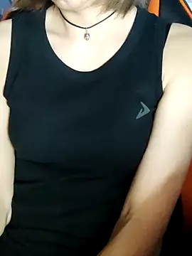 Aashikalaa's Live XXX Chat