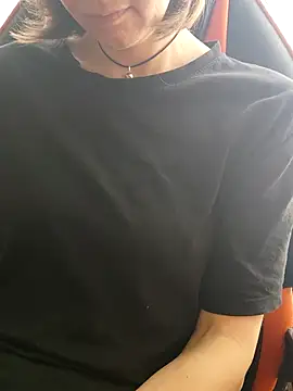 Živý XXX chat Aashikalaa