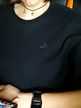 Chat XXX en directo de Aashikalaa