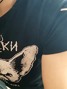 Chat XXX en directo de Aashikalaa
