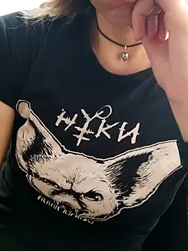 Aashikalaa live XXX chat