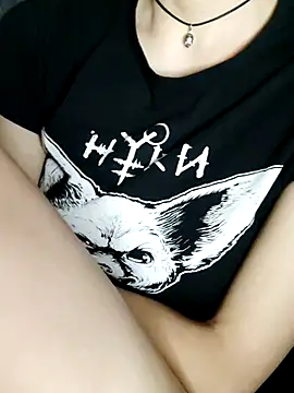 Chat +18 de Aashikalaa ao vivo