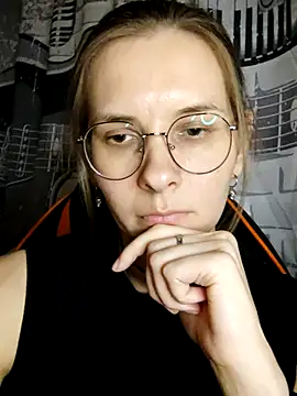 Aashikalaa Chat XXX in diretta