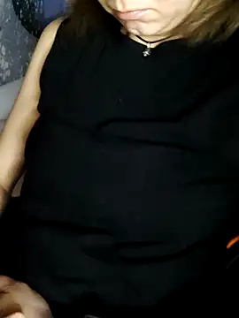 Aashikalaa Adlı Modelin Canlı XXX Sohbeti