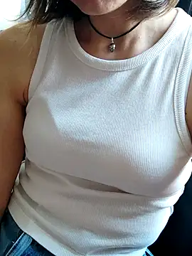 Chat XXX ao vivo de Aashikalaa