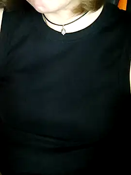 Aashikalaa's Live XXX Chat