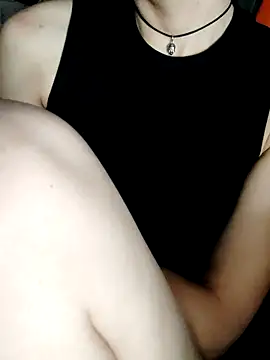Chat +18 de Aashikalaa ao vivo