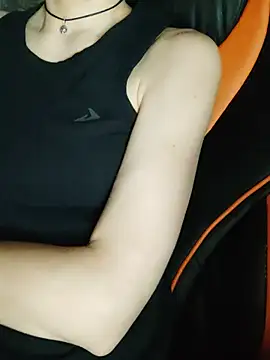 Aashikalaa লাইভ চ্যাট রুম