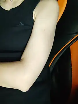 Aashikalaa 실시간 채팅방
