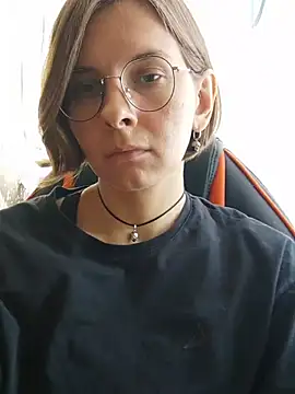 Aashikalaa's Live XXX Chat