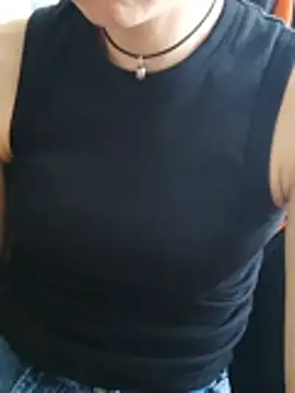 Aashikalaa élő chatszobája