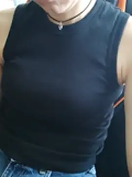 Živý XXX chat Aashikalaa