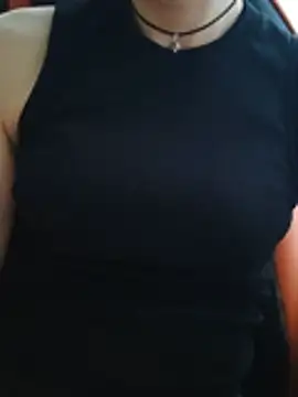 Aashikalaa 실시간 채팅방