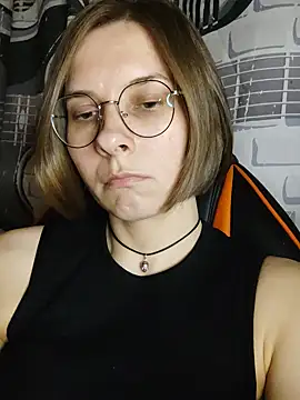 Aashikalaa élő chatszobája