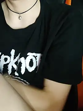 Aashikalaa Chat XXX in diretta