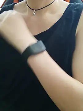 Aashikalaa's Live XXX Chat