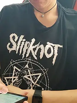 XXX chat uživo modela Aashikalaa