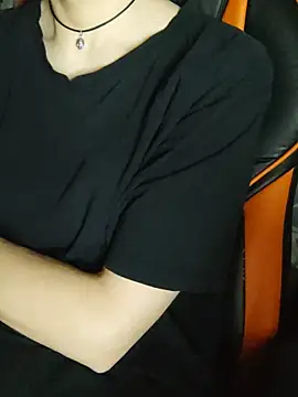 Aashikalaa's Live XXX Chat