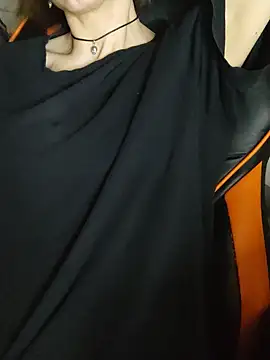 Živý XXX chat Aashikalaa