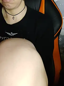 Chat XXX en directo de Aashikalaa