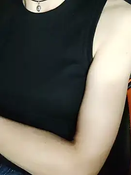 Aashikalaa's Live XXX Chat