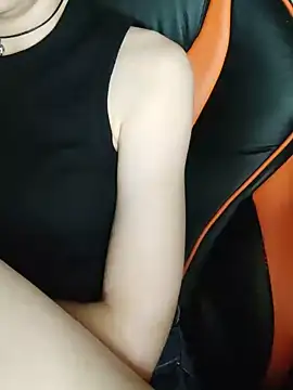 Aashikalaa's Live XXX Chat